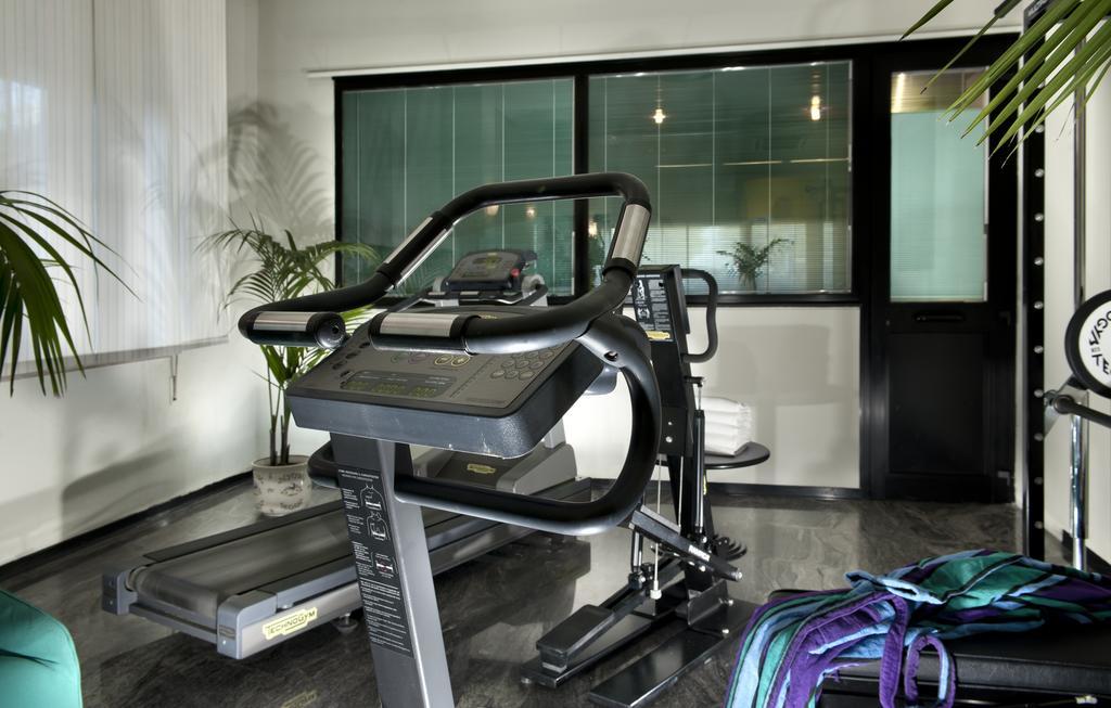 Hotel Cormoran Cattolica Dış mekan fotoğraf