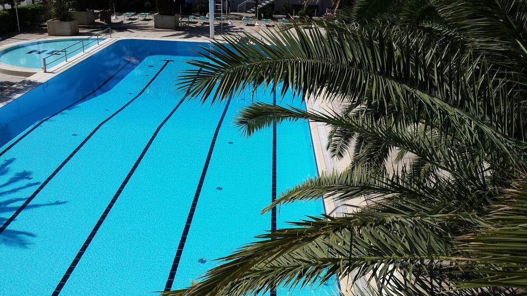 Hotel Cormoran Cattolica Dış mekan fotoğraf